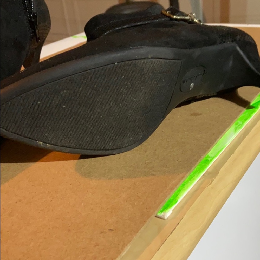 Black booties - Picture 3 of 3